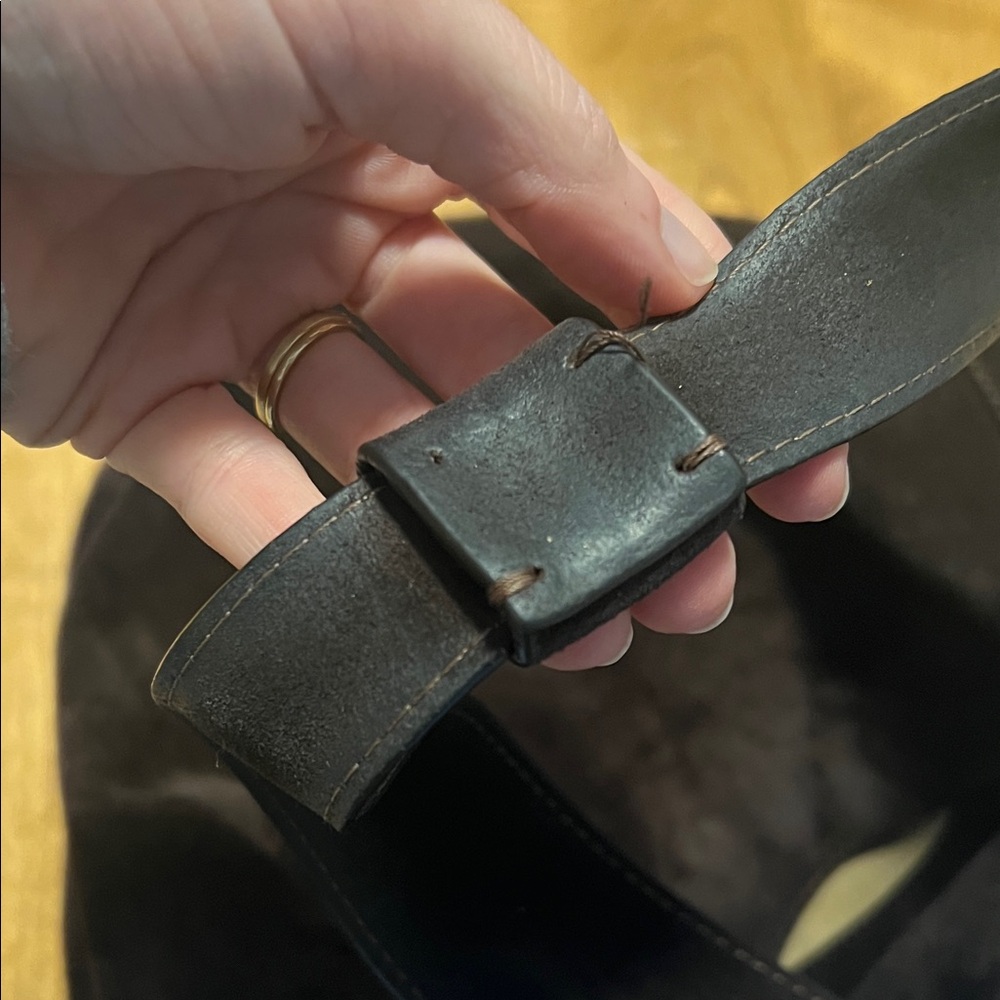 Reformation Medium Silvana Bucket Bag - Picture 11 of 13